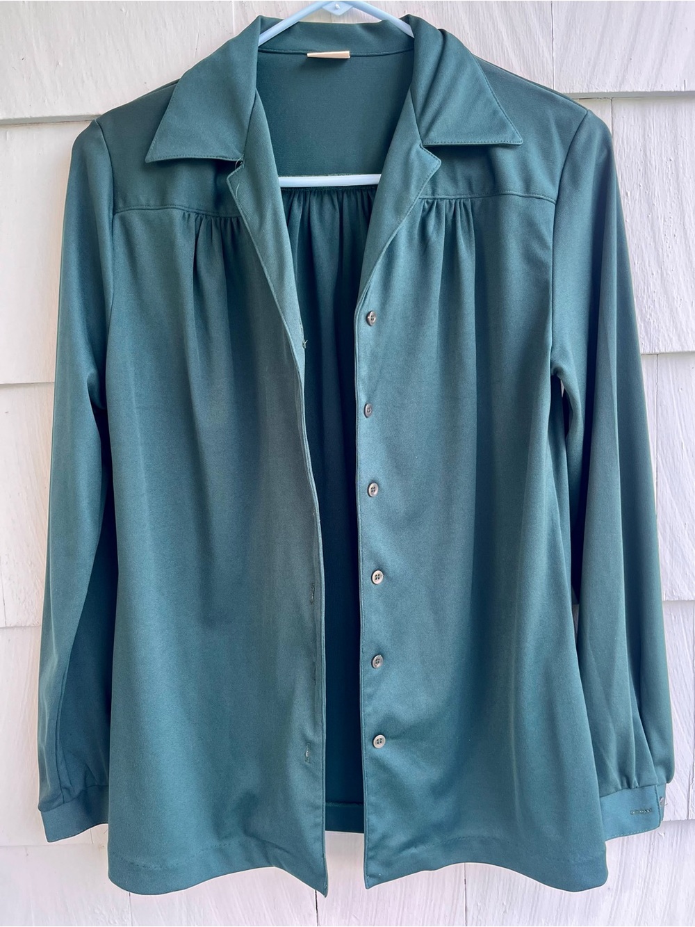 Vintage  Emerald Green Button-Front Women’s Blouse